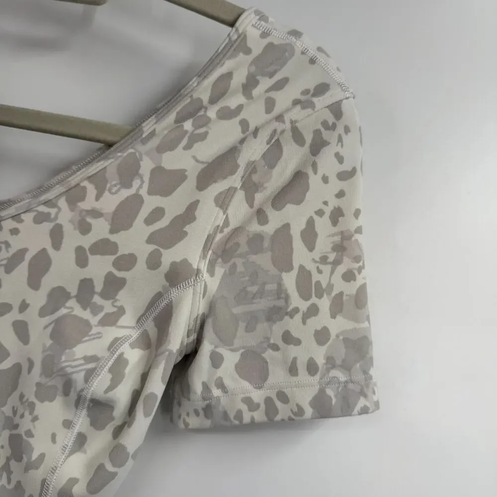 Lululemon Align Cropped T-Shirt Womens 2 White Animal Print Short Sleeve Stretch